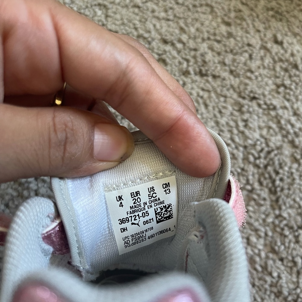SHOES FOR KIDS - Picture 4 of 11